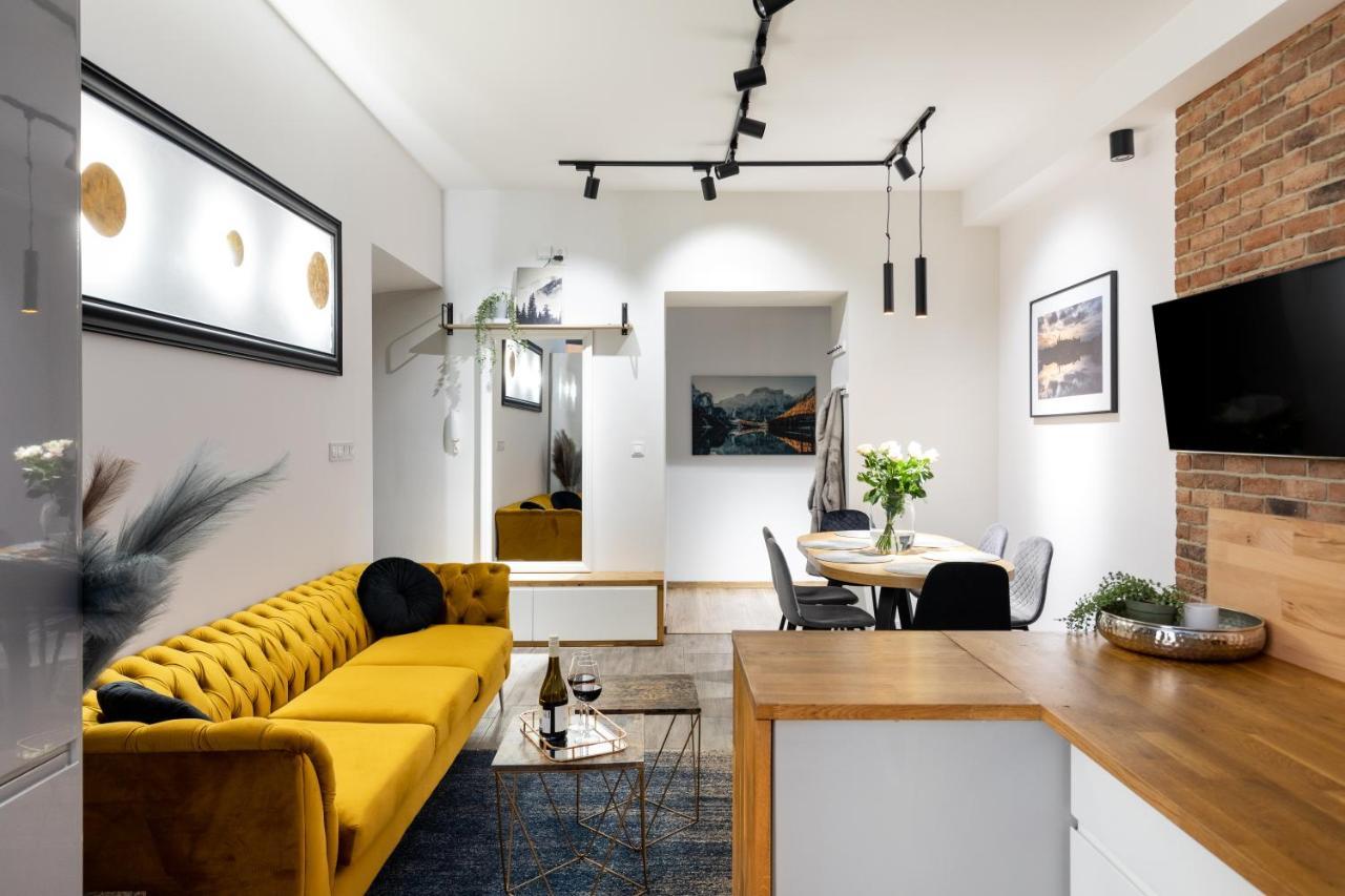Luxe Living Castle View Διαμέρισμα Krasków Εξωτερικό φωτογραφία
